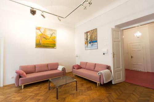 Apartments Roman