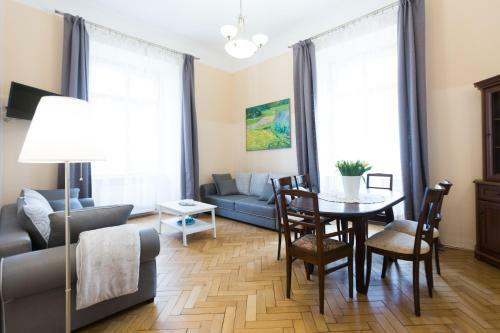 Apartments Roman