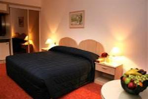Ramee Guestline Hotel
