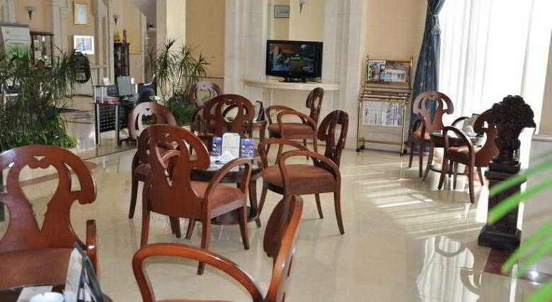 Hotel Grand Continental