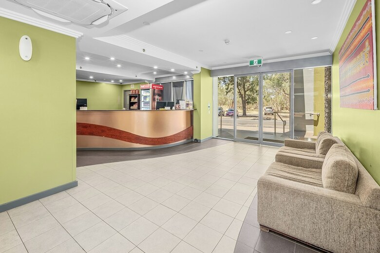 Stay At Alice Springs Hotel