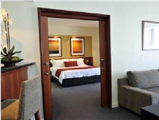 Hotel Lasseters (standard Rm)