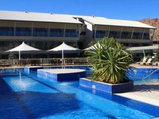 Hotel Lasseters (standard Rm)