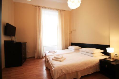 Navigator Apartments