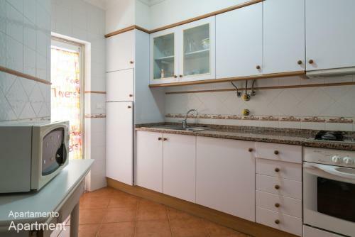 Apartamento Akisol Arma��o Pera Holidays III