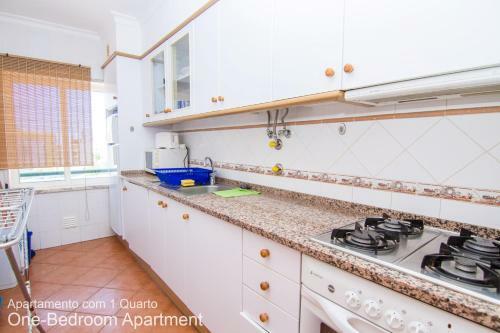 Apartamento Akisol Arma��o Pera Holidays III
