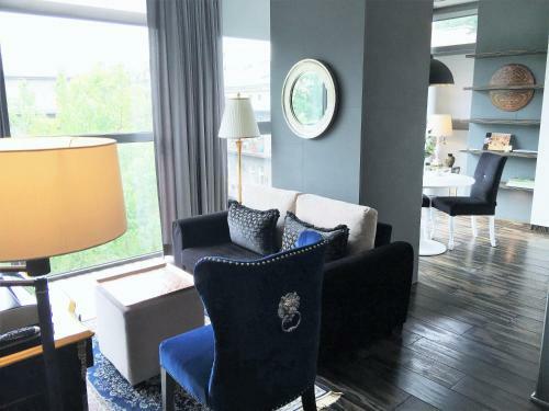 Luxury Apartments Mondrian Old Town