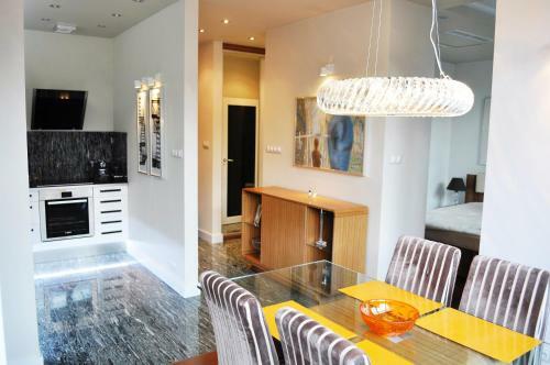 Luxury Apartments Mondrian Old Town