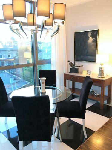 Luxury Apartments Mondrian Old Town