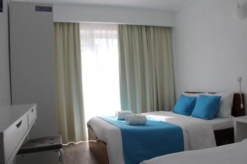 Hostal Residencial Tropic�lia Al