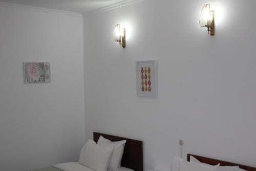 Hostal Residencial Tropic�lia Al