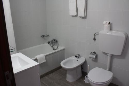 Hostal Residencial Tropic�lia Al