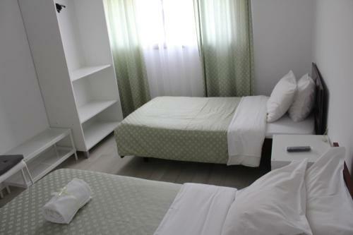 Hostal Residencial Tropic�lia Al