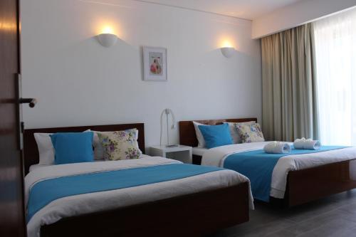 Hostal Residencial Tropic�lia Al