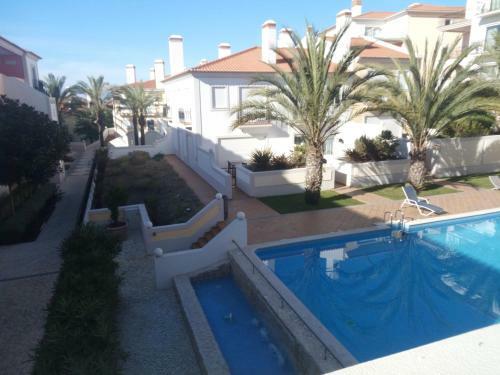 Praia Del Rey Seaview Apartment