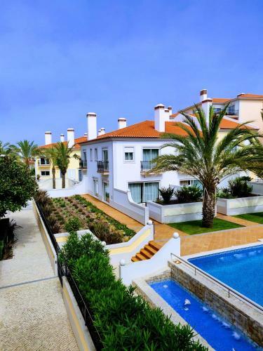 Praia Del Rey Seaview Apartment