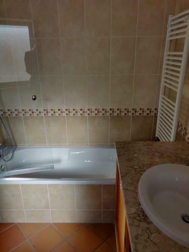 Praia Del Rey Seaview Apartment