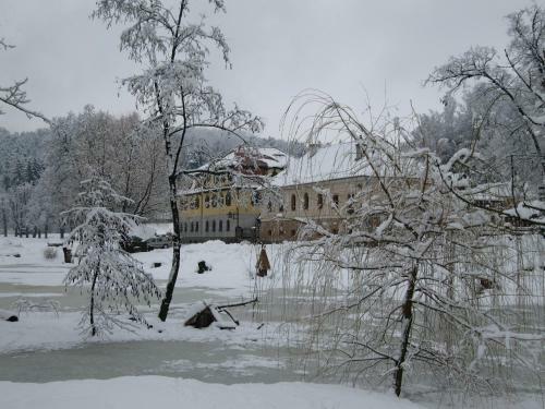 Hotel Loveck� Z�me?ek