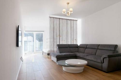 Modern Apartment Wenecja?ska