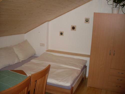 Hostal Penzion U He?m�nk? Volary