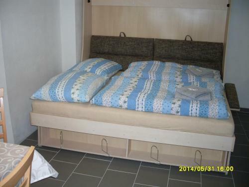 Hostal Penzion U He?m�nk? Volary