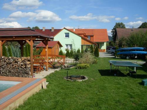 Hostal Penzion U He?m�nk? Volary