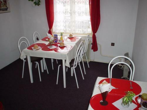 Hostal Pension 7