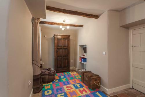 Three Little Pigs Luxury Cottage