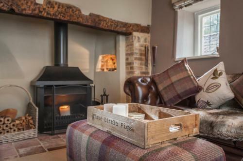 Three Little Pigs Luxury Cottage