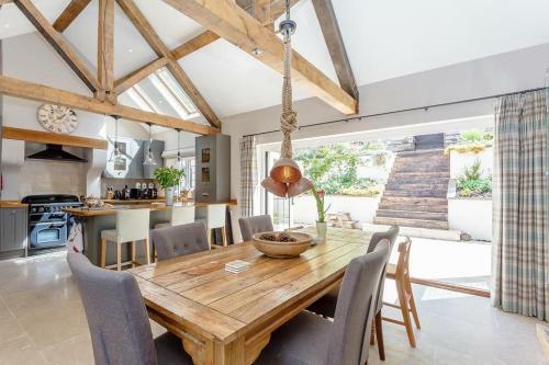 Three Little Pigs Luxury Cottage