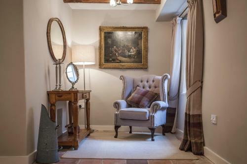 Three Little Pigs Luxury Cottage