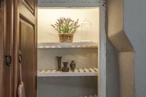 Three Little Pigs Luxury Cottage