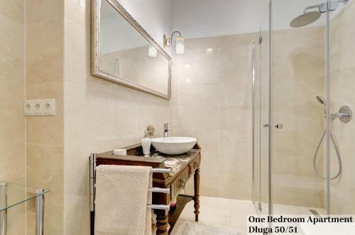 Long Street Apartment