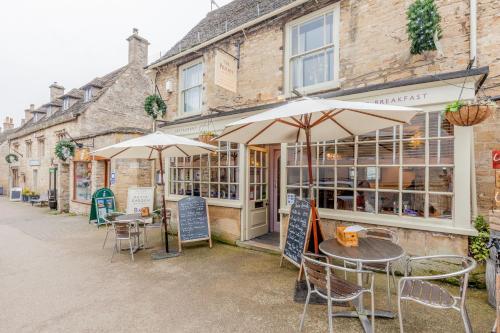 Priory Restaurant And B&B
