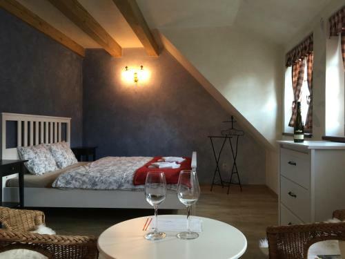 Hostal Hus� Pl�cek