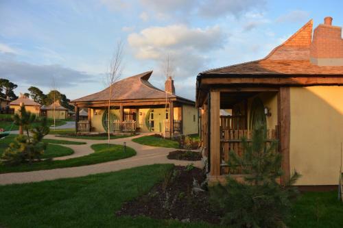 Hotel Enchanted Village