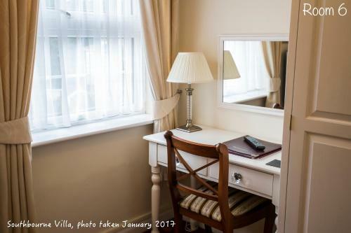 Hostal The Southbourne Villa