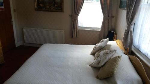 Hostal Lyndale Guest House