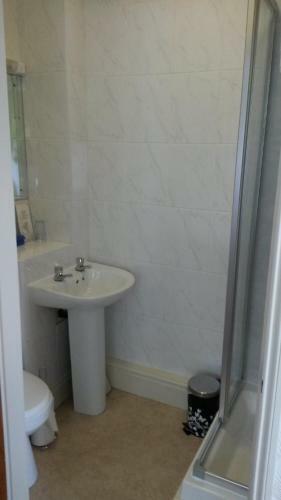 Hostal Lyndale Guest House