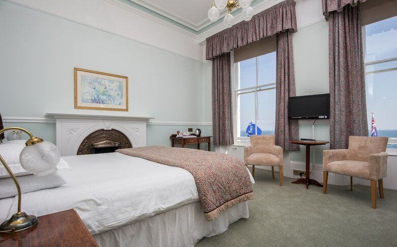 The Queens Hotel