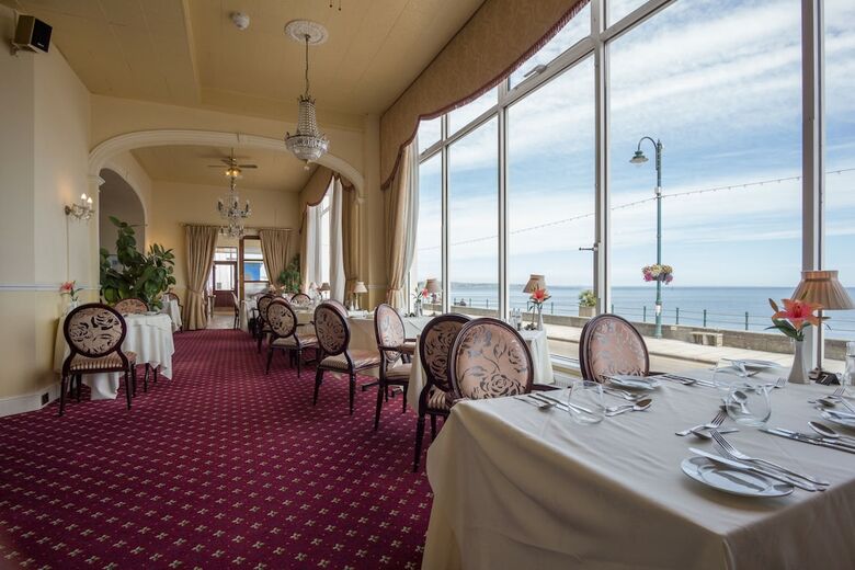 The Queens Hotel