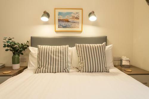 Kingswood & Devoran Hotel