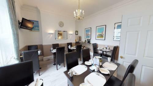 Hostal The Tudor Guest House