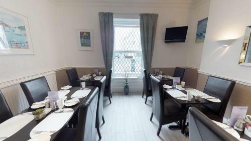 Hostal The Tudor Guest House