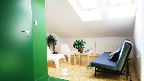 Wam Rooms