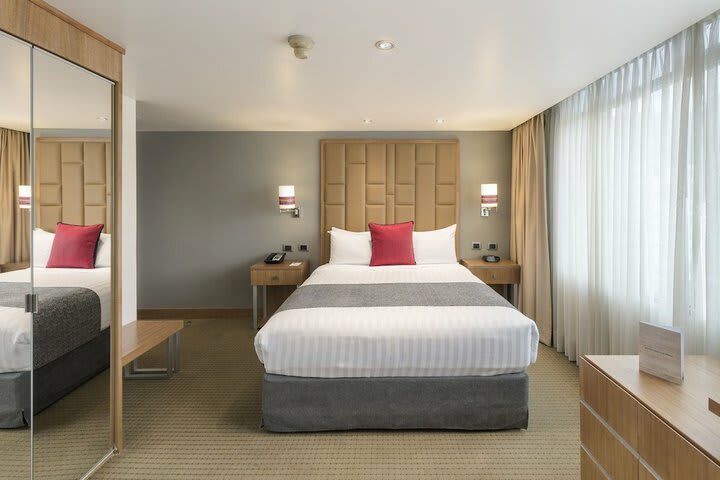 Hotel Howard Johnson La Carolina- Quito