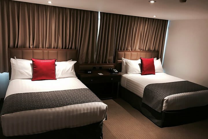 Hotel Howard Johnson La Carolina- Quito