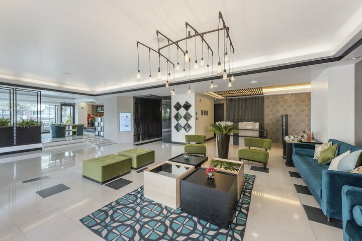 Hotel Howard Johnson La Carolina- Quito
