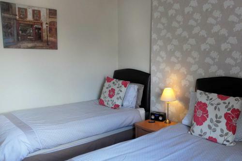 Bed & Breakfast @edengate Guest House