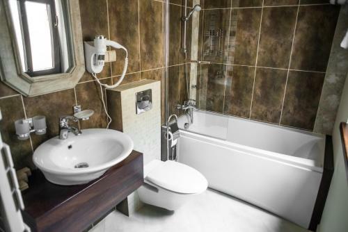 Apartamento Siedem Komnat Siedmiu Mistrz�w
